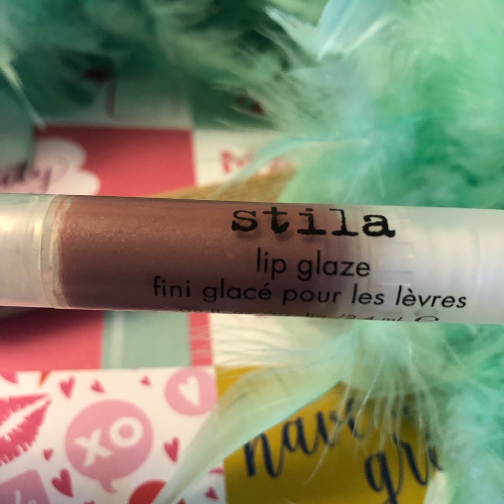 Stila Lip Glaze in Berry (New!)